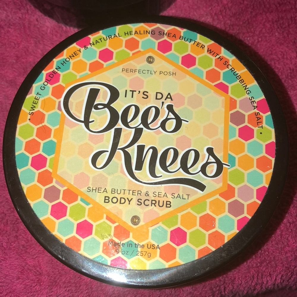 It’s Da Bees Knees body scrub